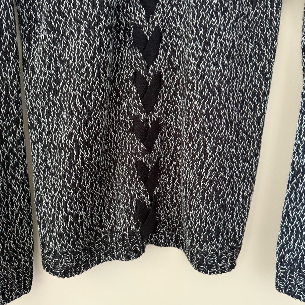 Lace-back Sweater NWOT - Picture 6 of 7